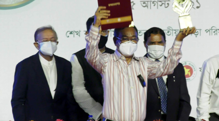 সম্মাননা পেলেন ক্যশৈহ্লা