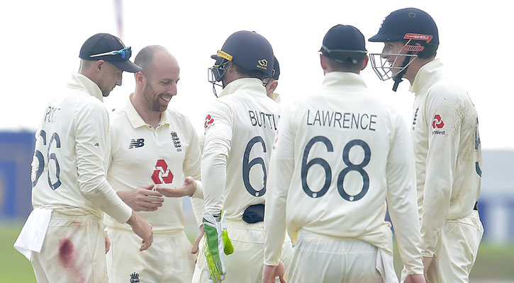 England ended matchday four with the fragrance of victory