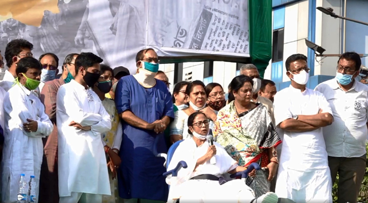 Mamata celebrated Nandigram Day in a wheelchair