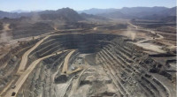 Gold fails to glitter but metal producers can act as precious buffer in times of stress