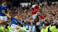 Classy Trossard strike helps Arsenal beat Everton