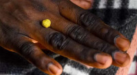 Six dead and 15 trapped in Zimbabwe gold mine collapse