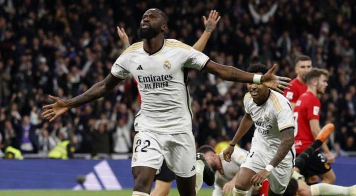 La Liga leaders Real Madrid extend unbeaten run