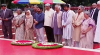 Dr Yunus, other advisors pay homage to Liberation War martyrs