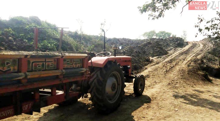 দেবিদ্বারে ট্রাক্টরচাপায় শিশুর মৃত্যু