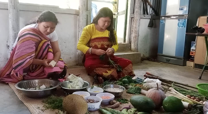 আজ পাহাড়ে বিজু, ঘরে ঘরে পাঁচন