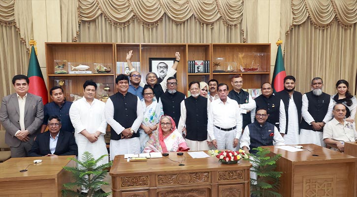 আবার ক্ষমতায় যেতে আ. লীগ নেতাকর্মীদের ঐক্যবদ্ধ হওয়ার আহ্বান