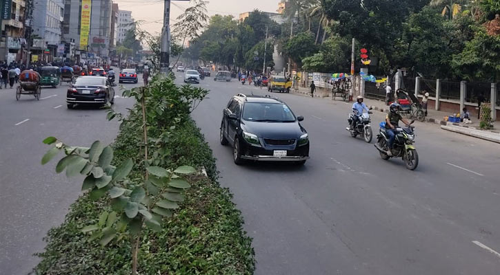 মিরপুর ১৩ নম্বরে যান চলাচল স্বাভাবিক