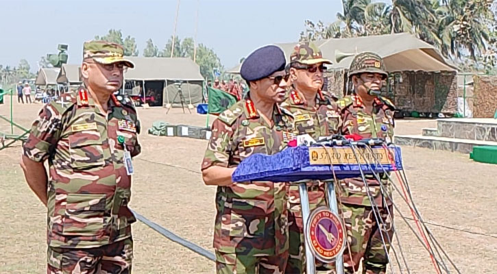 কক্সবাজারে সেনাবাহিনী প্রধানের এডি আর্টিলারি গান ফায়ারিং পরিদর্শন 