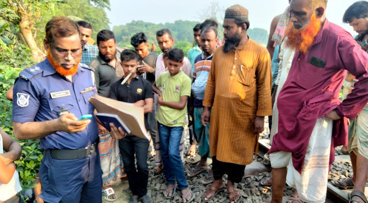 রেললাইনের পাশে পড়ে ছিল যুবকের মরদেহ