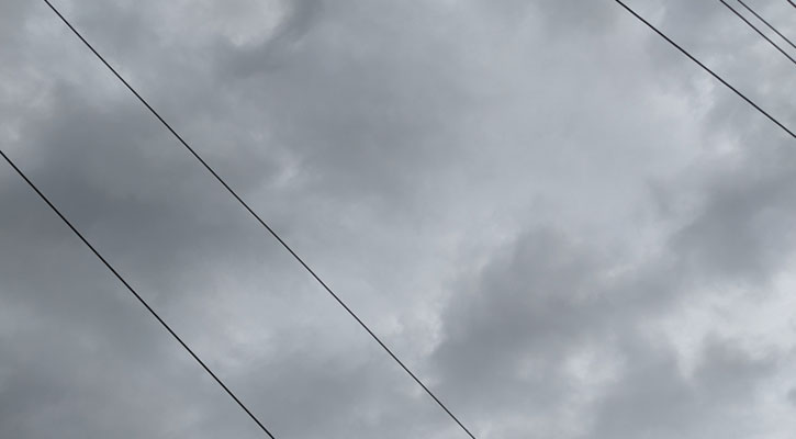 ঘূর্ণিঝড় রিমাল: গুমোট হতে শুরু করেছে বাগেরহাটের আকাশ