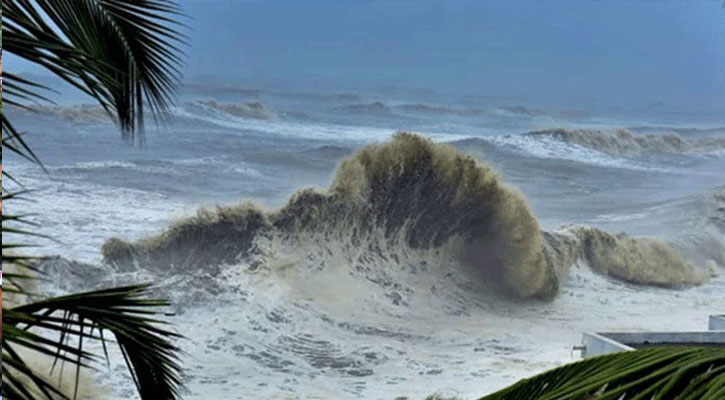 সাগরে লঘুচাপ, বন্দরে ৩ নম্বর সংকেত