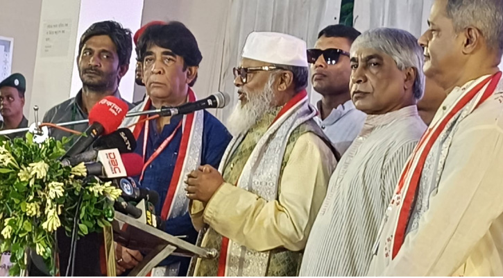 দেশের ভাবমূর্তি রক্ষা ও উজ্জ্বল করার দায়িত্ব সবার: ধর্ম উপদেষ্টা