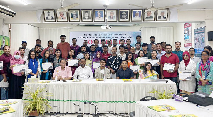 সড়ক নিরাপত্তা আইন প্রণয়নে সরকারকে আরো সক্রিয় হতে হবে