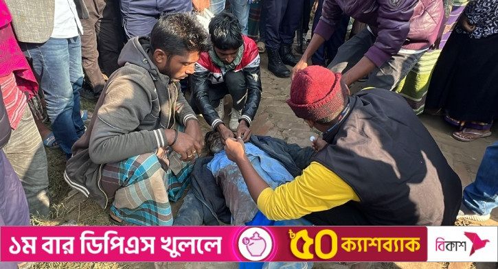 রাস্তায় পড়ে ছিল গ্যারেজমালিকের রক্তাক্ত মরদেহ