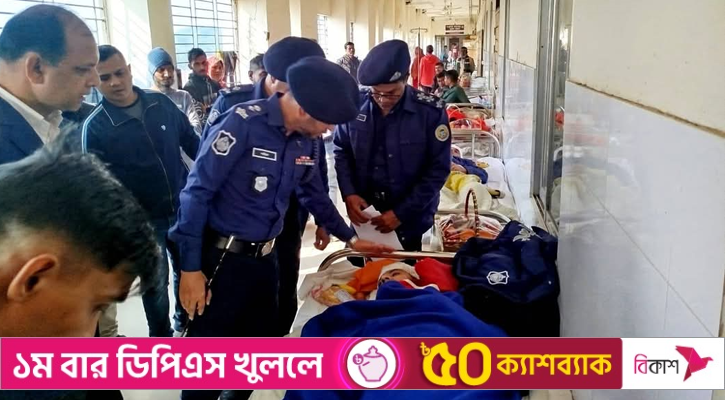 চোরাই গরু-ছাগল উদ্ধারে গিয়ে হামলার শিকার ৪ পুলিশ সদস্য