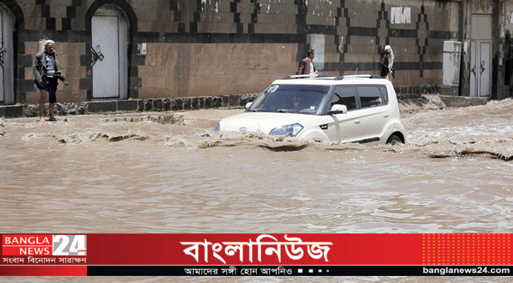 মক্কা-মদিনায় প্রবল বন্যা, একাধিক অঞ্চলে রেড এলার্ট জারি