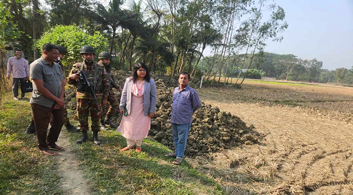 ফসলি জমির মাটি কাটায় অর্ধ লাখ টাকা জরিমানা