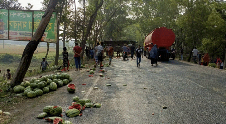 ফরিদপুরে ট্রাকের ধাক্কায় বাইকার ও রিকশাচালক নিহত