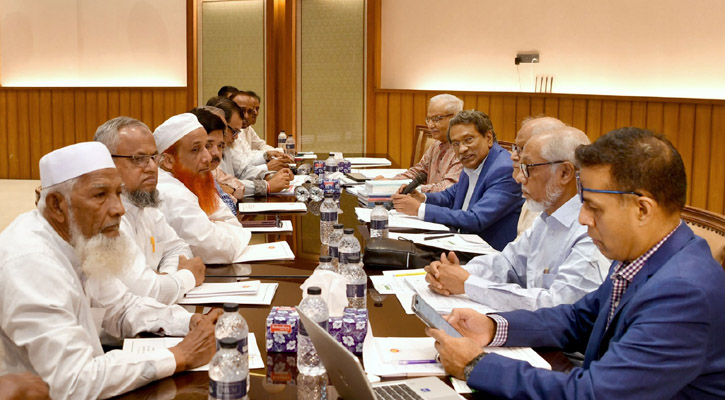 রাষ্ট্র গঠনের মৌলিক জায়গায় একমত হয়ে বাংলাদেশকে এগিয়ে নিতে হবে: আলী রীয়াজ