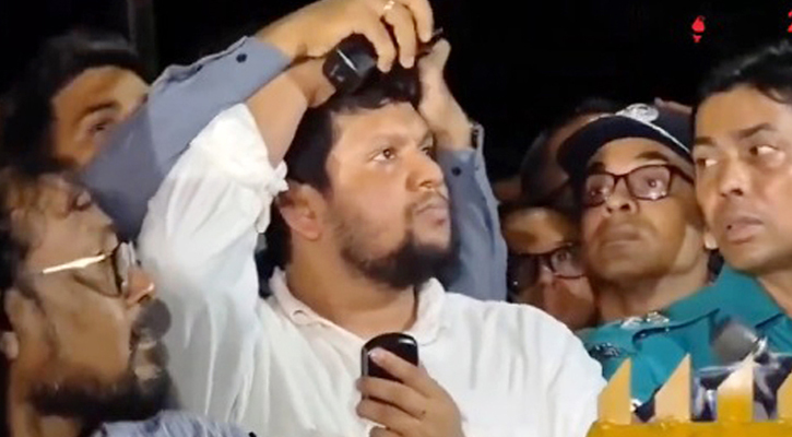 উপদেষ্টার ওপর বোতল নিক্ষেপ: ডিবি অফিসে একজনকে জিজ্ঞাসাবাদ