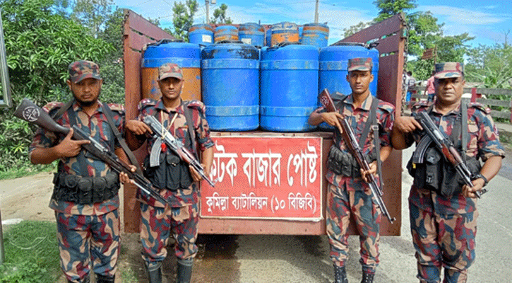 ভারতে পাচারকালে কোটি টাকার চিংড়ি রেনু জব্দ