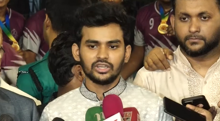 আইসিসির নিয়ম মেনে ফারুকের বিদায়, বুলবুলের আগমন—বলছেন ক্রীড়া উপদেষ্টা