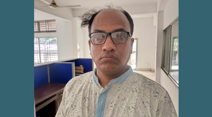 দর্শনা চেকপোস্টে স্ত্রী-সন্তানসহ আ.লীগ নেতা আটক