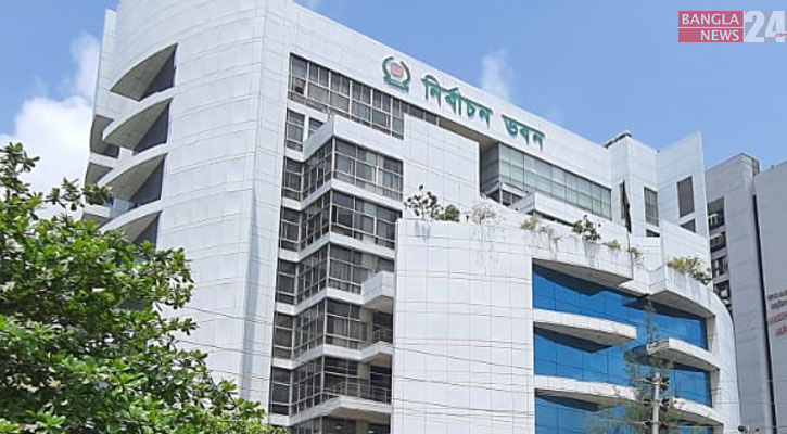 নতুন ভোটারের তথ্য ‌‘আপলোডিং’ সমস্যার সমাধান মাঠেই করার নির্দেশ