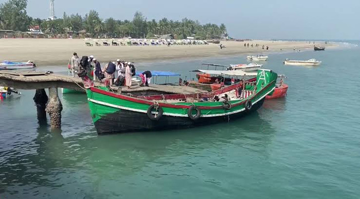 ৭ দিন পর টেকনাফ-সেন্টমার্টিন রুটে ট্রলার চালু