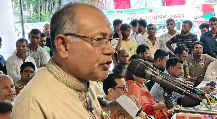 নির্বাচিত কোনো প্রধানমন্ত্রী দেশ ছেড়ে পালায় না, গোপালগঞ্জে রিপন