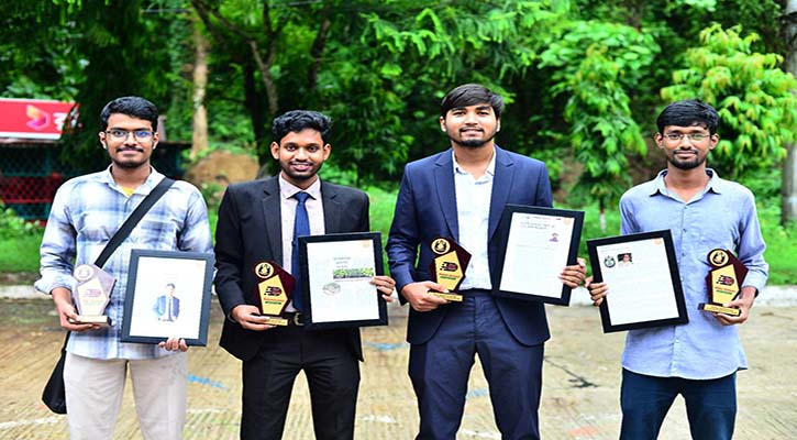 চবির বর্ষসেরা মিডিয়া অ্যাওয়ার্ড পেলেন যারা