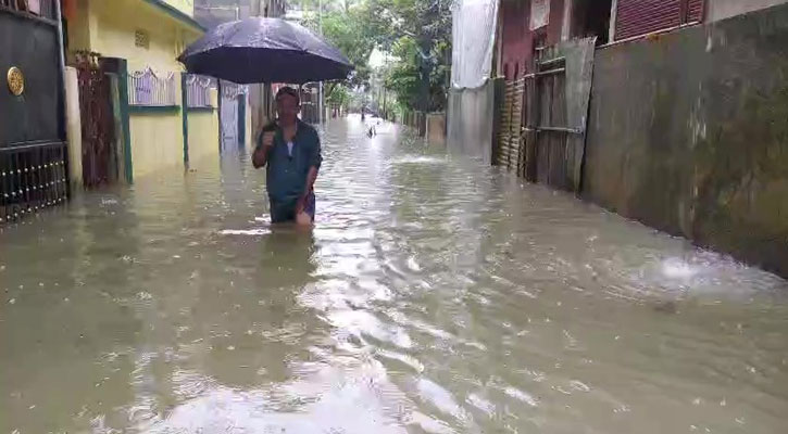 আসামের শিলচরে ১৩২ বছরের রেকর্ড ভাঙা বৃষ্টি