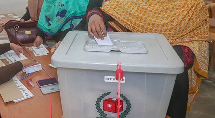 অন্তর্বর্তী সরকার যে কারণে আগাম নির্বাচনের বিপক্ষে