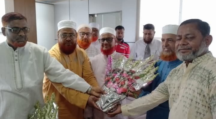 যারা ভারতের তোষামোদি করবে, তাদের দিয়ে দেশের উন্নয়ন হবে না: এটিএম আজহারুল