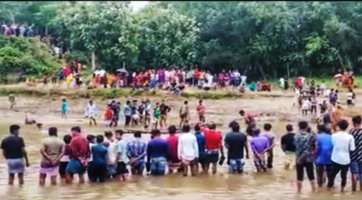 খালে ডুবে নানি-নাতনির মৃত্যু