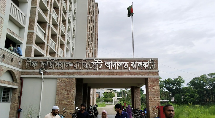 নির্যাতনের অভিযোগে ছেলের নামে শতবর্ষী মায়ের মামলা