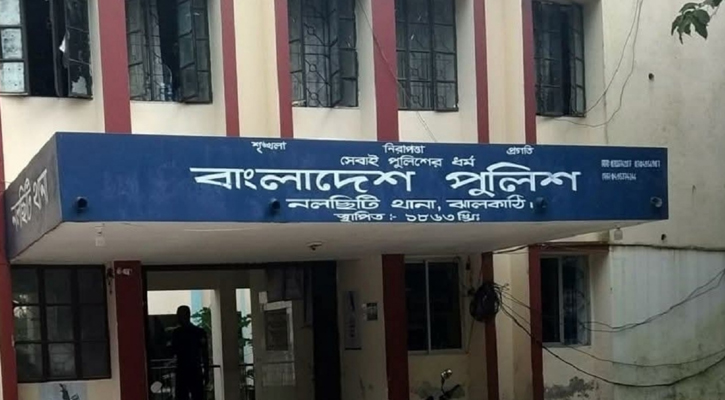 গভীর রাতে ছেলেকে গ্রেপ্তার, আতঙ্কে বাবার মৃত্যু