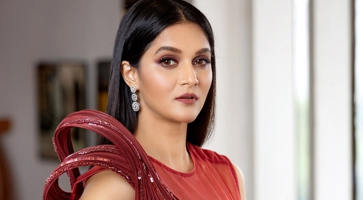 মুরাদনগরের ঘটনায় ধর্ষকের শাস্তি চাইলেন মিথিলা