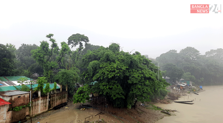 বান্দরবানে টানা বৃষ্টিতে পাহাড় ধসের শঙ্কা