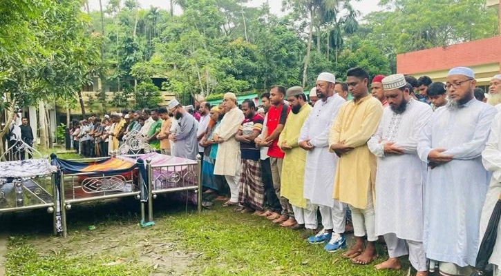 মাইক্রোবাস দুর্ঘটনায় নিহত ৭: পাশাপাশি চিরনিদ্রায় শায়িত হলেন ৬ জন