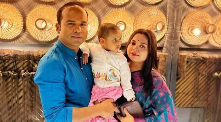 ডেঙ্গু কেড়ে নিল মা-মেয়েকে, ৫ মাসের শিশু নিয়ে দিশেহারা বাবা