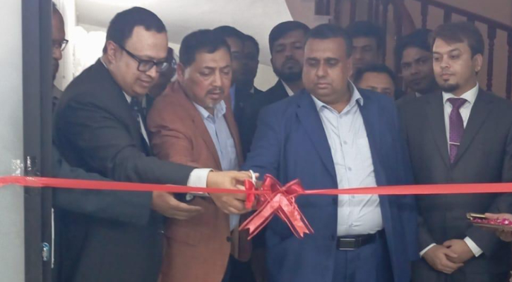 করাচিতে বাংলাদেশ উপ-হাইকমিশনে ই-পাসপোর্ট কার্যক্রমের উদ্বোধন 
