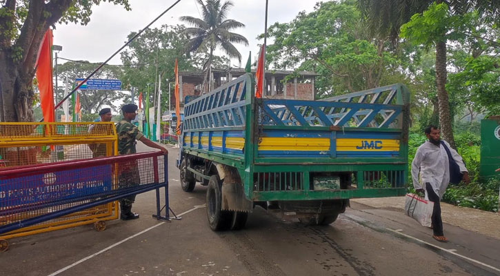 দুর্গাপূজায় ৯ দিন বন্ধ থাকবে আখাউড়া স্থলবন্দরের আমদানি-রপ্তানি 