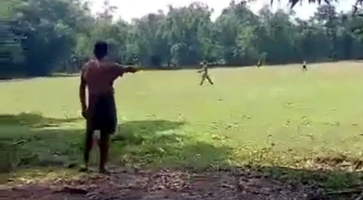 পাটগ্রাম সীমান্তে ২ বাংলাদেশিকে পিটিয়ে গরু নিয়ে গেছে বিএসএফ