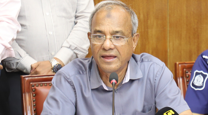 সাম্প্রদায়িক উসকানিদাতাদের বিরুদ্ধে কঠোর ব্যবস্থা নিতে বলা হয়েছে: স্বরাষ্ট্র উপদেষ্টা