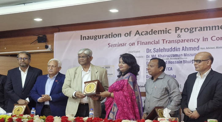 সরকারের চেয়ে পাচারকারীরা বেশি স্মার্ট: অর্থ উপদেষ্টা