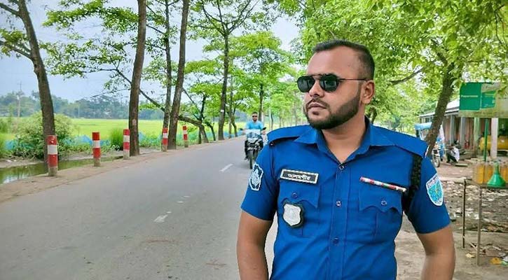 ছুটি কাটাতে এসে প্রাইভেটকারের ধাক্কায় পুলিশ সদস্য নিহত